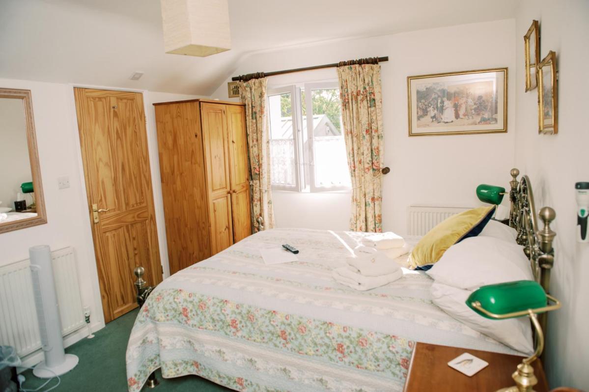 4 Lyndhurst Rd Brockenhurst Exteriör bild
